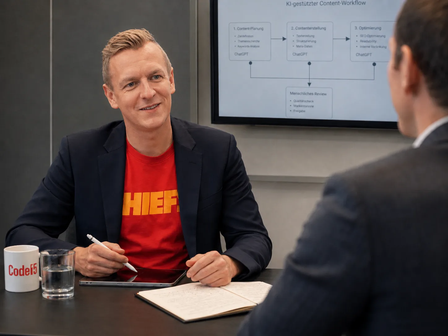 Nico Meyer, Geschäftsführer der Code15 GmbH, im Kundengespräch